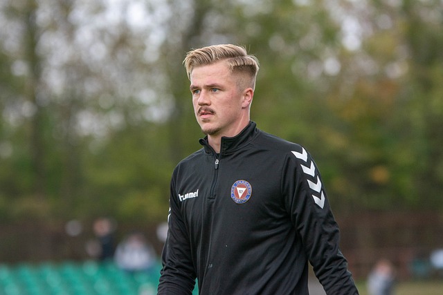 刘军帅晒海牛队与远征军合照：又在末轮完成目标，祝未来可期