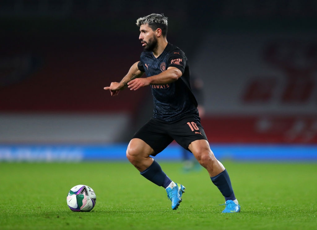 记者：由于格雷茨卡的未来不明朗，拜仁将巴莱巴加入引援清单